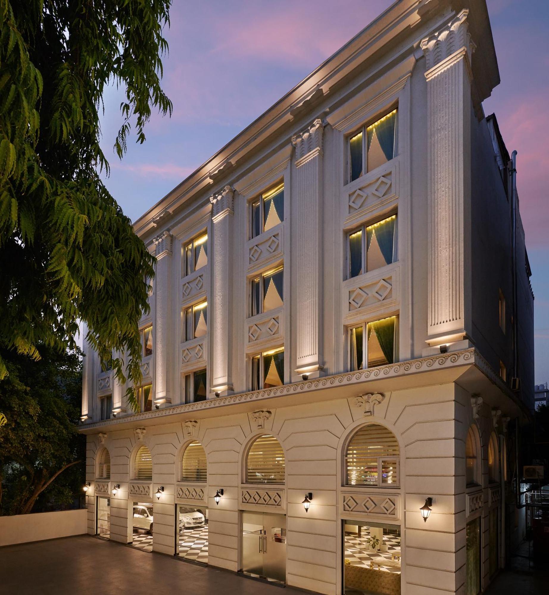 Deventure Sarovar Portico Patel Nagar Нью-Делі Екстер'єр фото